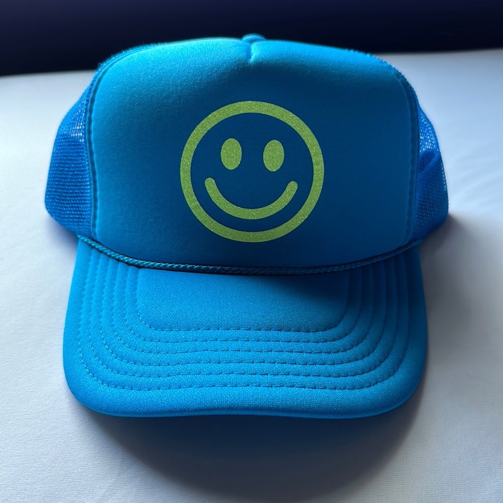Smiley face trucker